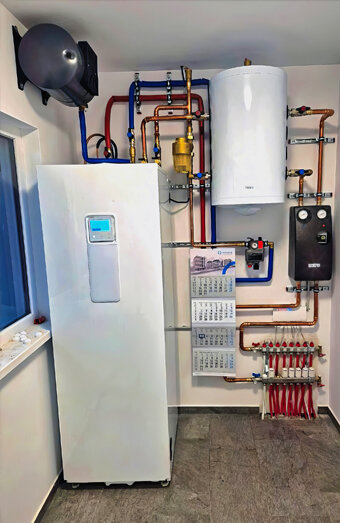 https://morleyhotwater.com.au/uploads/2025/06/electric-hot-water-system-16929.jpg