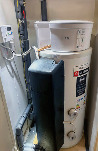 https://morleyhotwater.com.au/uploads/2025/06/electric-hot-water-system-70649.jpg